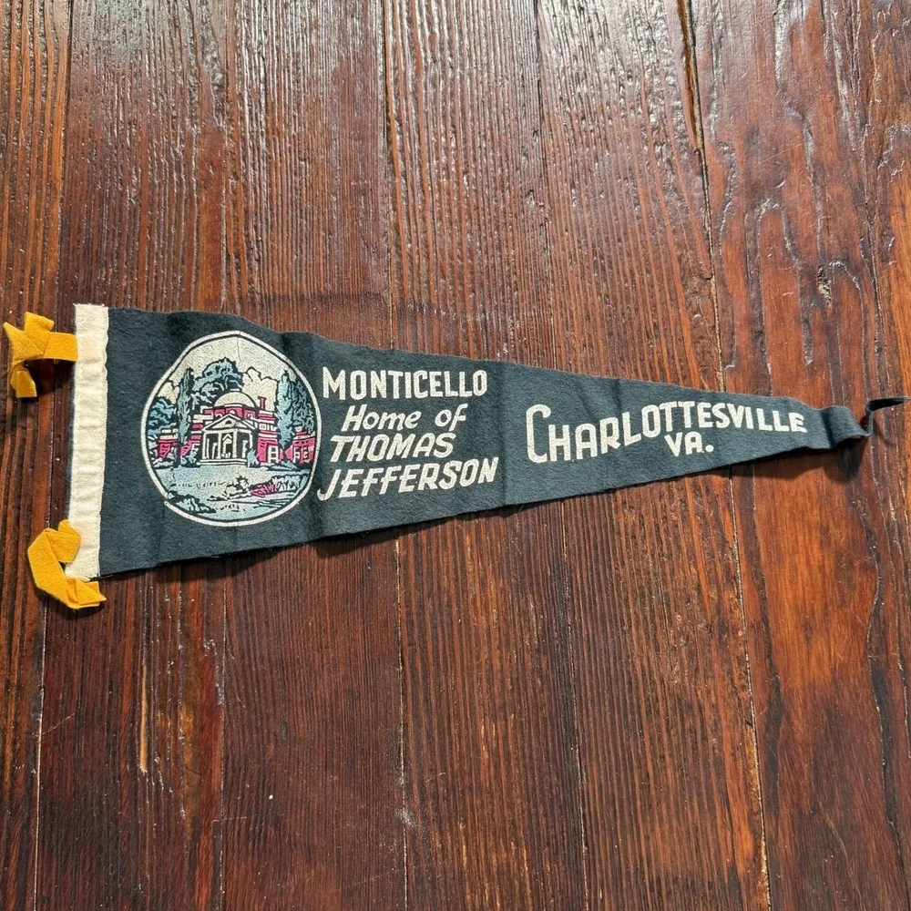 VTG 1960s Monticello Felt Pennant Black Thomas Jefferson Charlottesville VA
